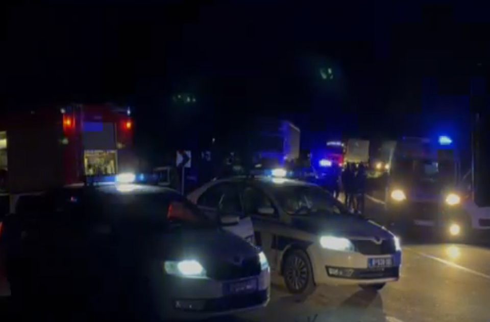 VIDEO: Četiri osobe poginule u teškoj nesreći na putu Novi Pazar - Raška