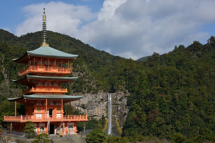 Japanu traže da ne ističe "izlazeće sunce" na zastavi