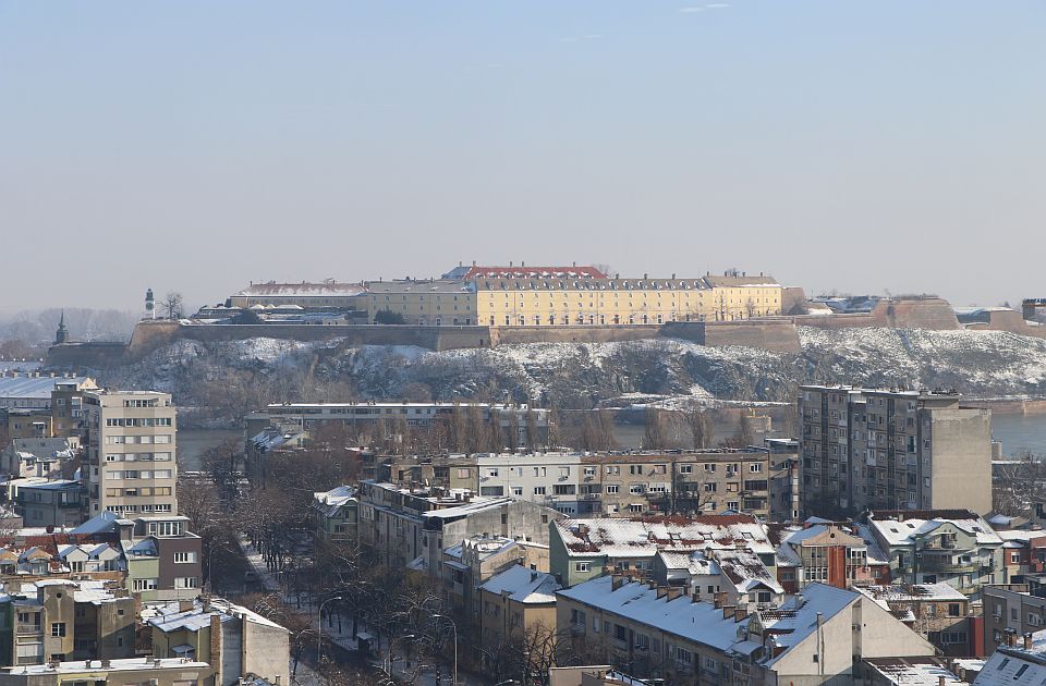 Danas u Novom Sadu vedrije, ali ledeno