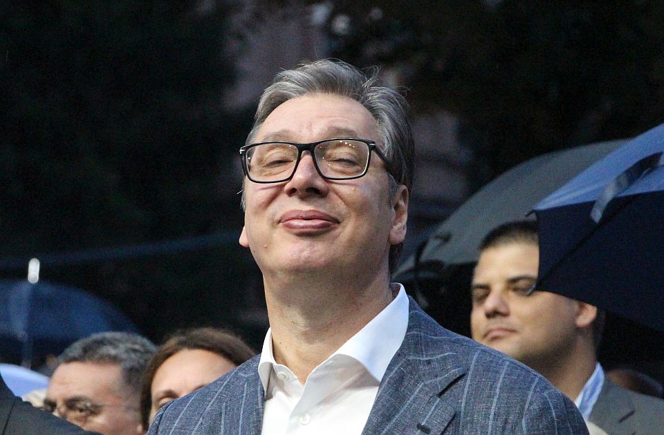 Vučić: Realno je da obavezni vojni rok vratimo do 1. marta sledeće godine, država će tako biti snažnija