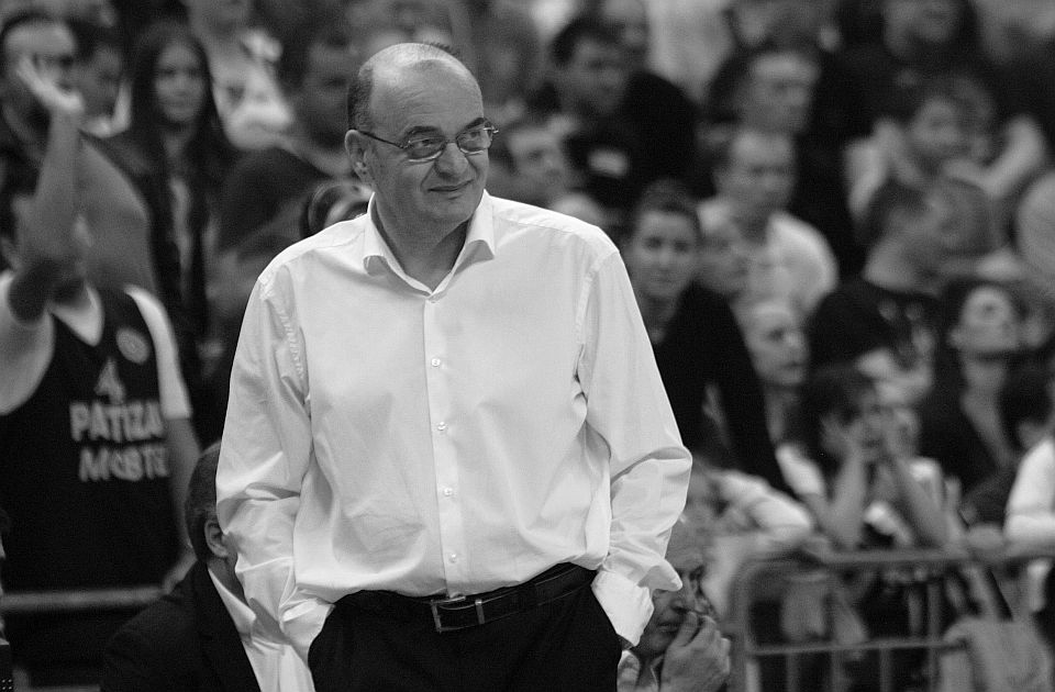 Održana komemoracija Dušku Vujoševiću: Od njega se oprostili porodica, prijatelji, igrači...