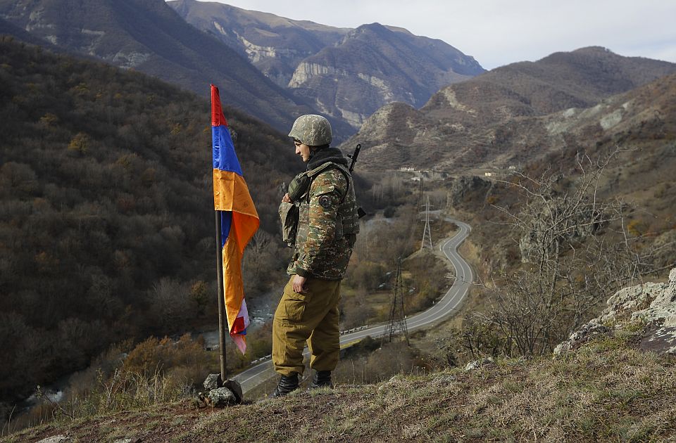 VIDEO: Azerbejdžan pokrenuo "antiterorističku operaciju" protiv snaga Jermenije u Nagorno Karabahu