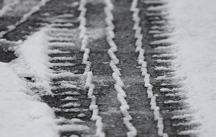 Svi putevi u Srbiji prohodni, savet vozačima da ostanu kod kuće