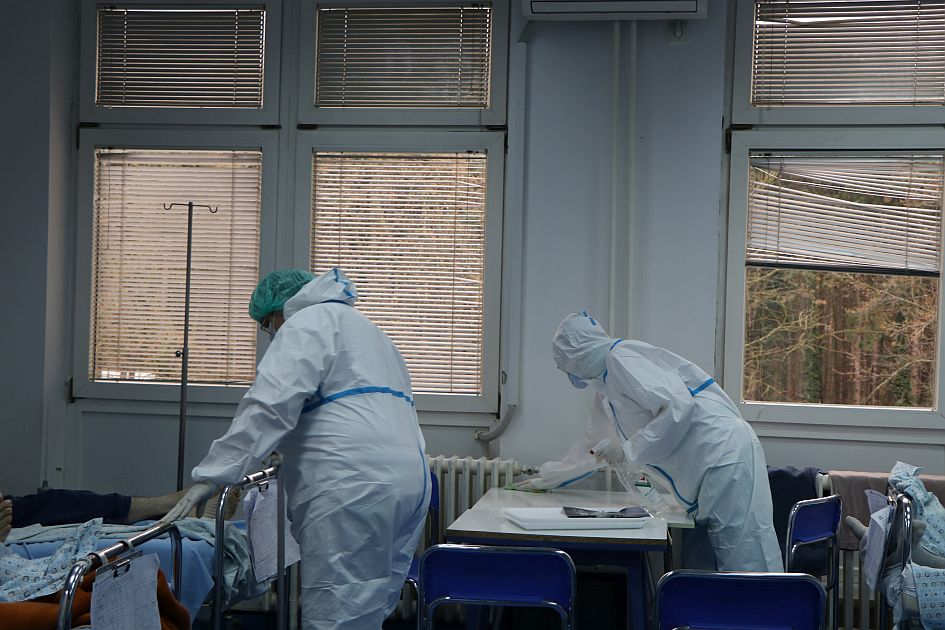 Korona u Srbiji: Pet pacijenata preminulo, 162 nova slučaja