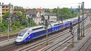 Gurnuo majku i osmogodišnjaka na šine na stanici u Frankfurtu, dečak stradao