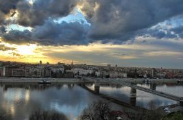 Povodom rođendana Novog Sada: U nedelju besplatan prevoz GSP-om, bazen, klizanje...