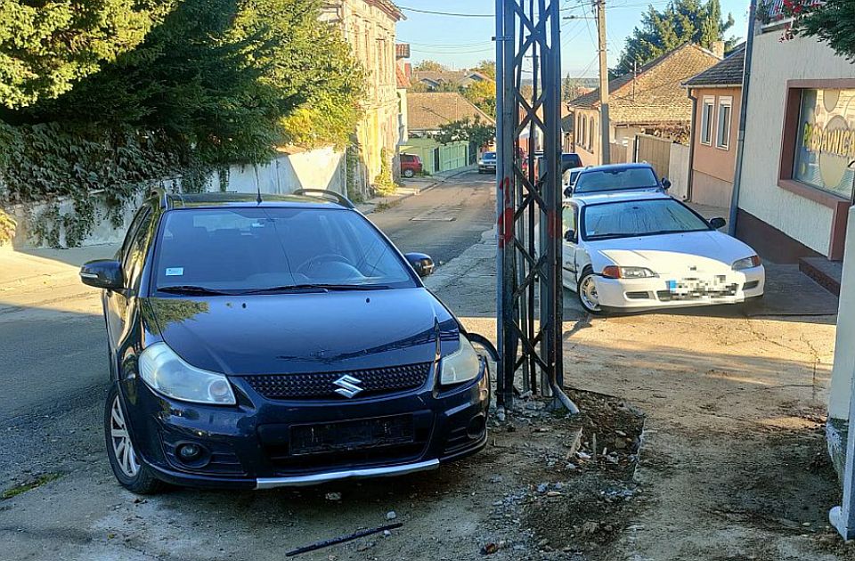 Slupana kola, Karlovci, suzuki: Sumnja o privatnoj upotrebi službenog vozila, vlast demantuje