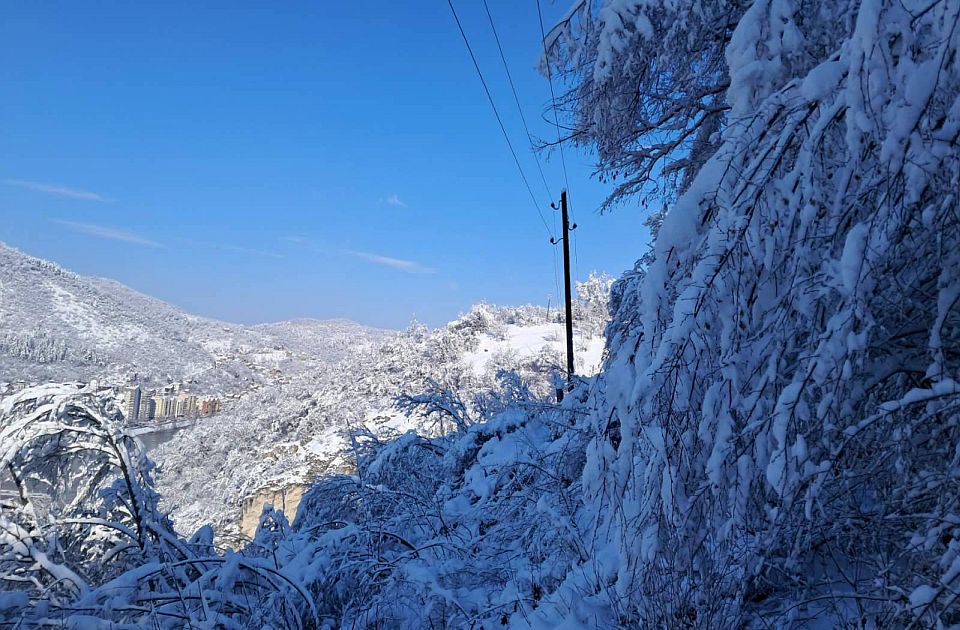 Mesarović: Trenutno bez struje oko 22.000 potrošača, neko bi rekao zanemarljiv broj