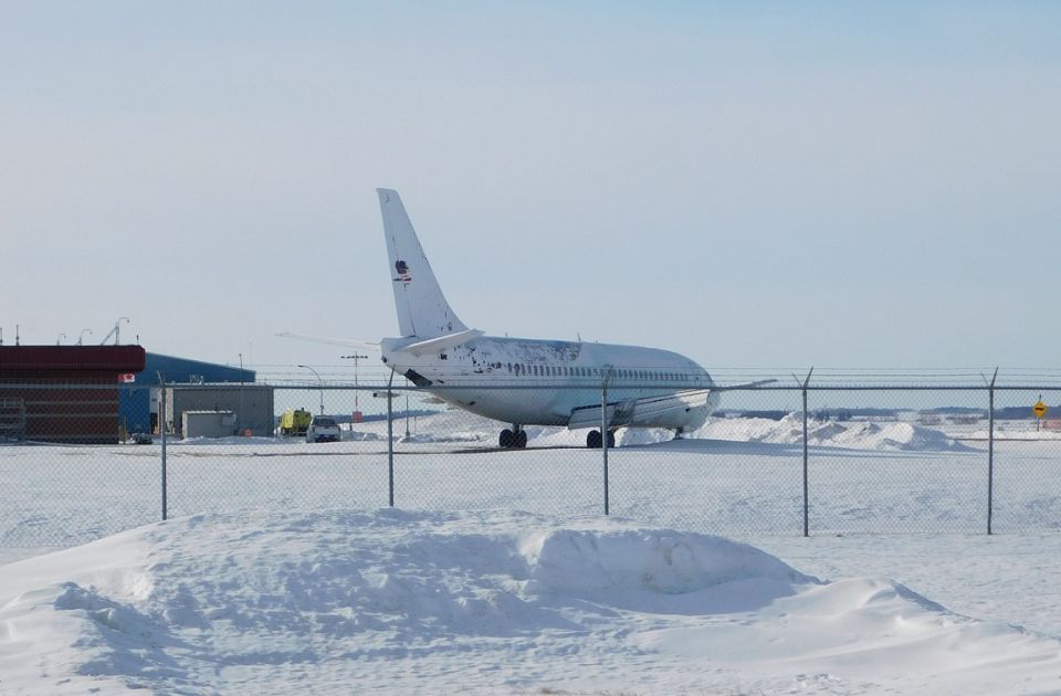 Sneg poremetio letove širom Evrope: Od čega zavisi da li avion može da poleti ili sleti?