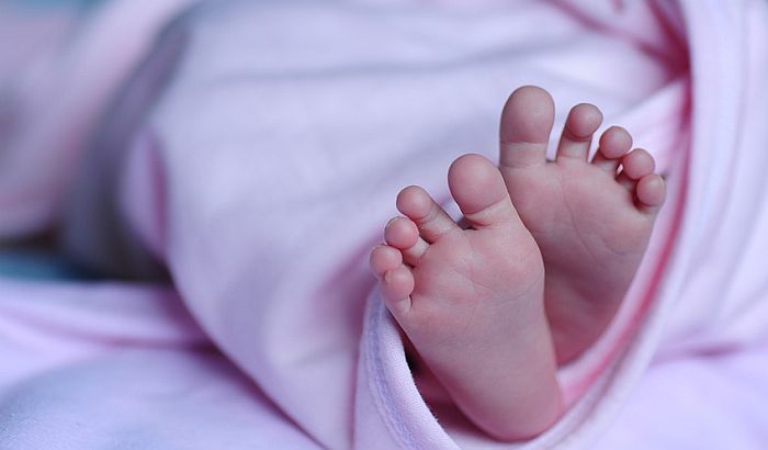 Novorođenče umrlo od virusa korona u Švajcarskoj