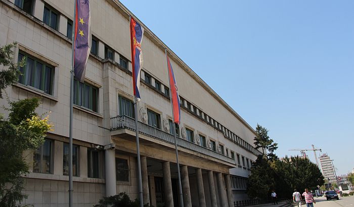 Pokrajinska vlada demantovala navode SzS o gašenju škola u Vojvodini
