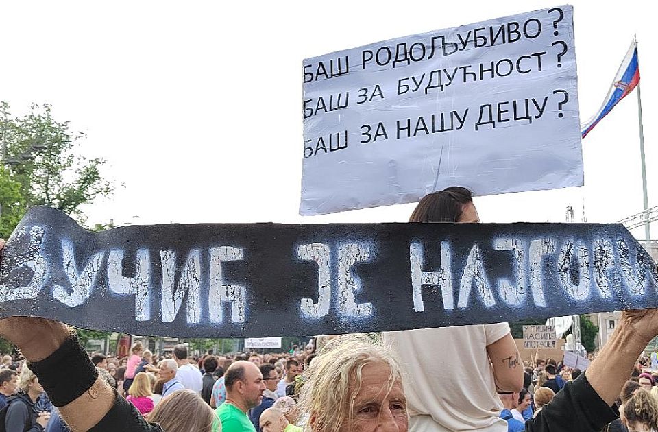 UŽIVO VIDEO: Počinje 11. protest ‘Srbija protiv nasilja’ u Beogradu