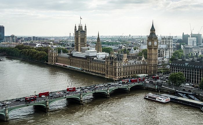 Ponovo karantin za građane Srbije koji putuju u Veliku Britaniju