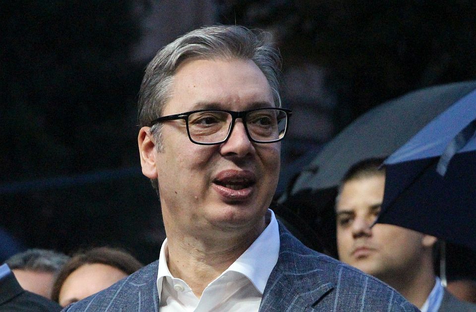 Vučić o novom istraživanju javnog mnjenja: SNS svakog dana malo napreduje, a Studentska lista malo pada