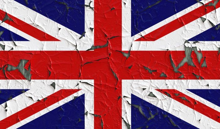 Broš britanske princeze izazvao "buru" na društvenim mrežama
