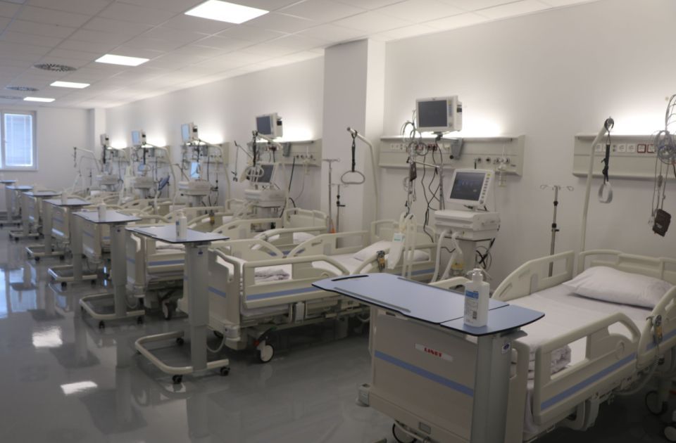 Povećan broj pacijenata na respiratorima u kovid bolnici na Mišeluku
