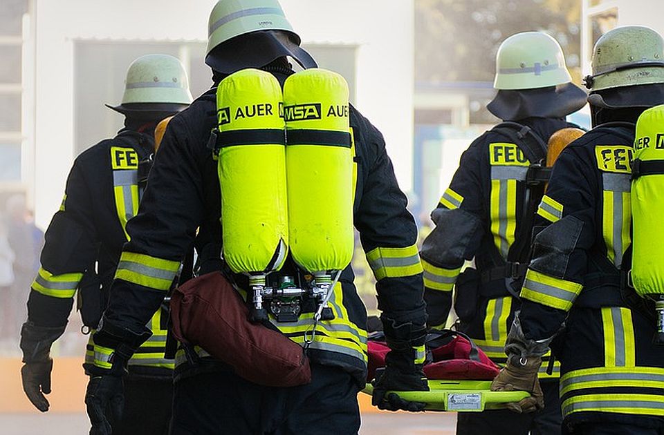 U požaru u Brčkom stradalo šest osoba, povređeno četvoro dece