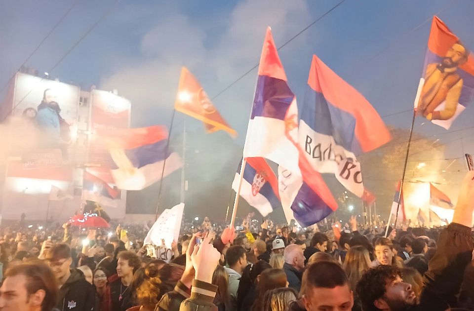 UŽIVO VIDEO: Ponovo ispunjena Slavija, ogroman broj ljudi u Beogradu
