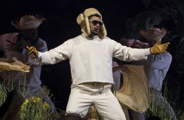 Bad Bunny nastupa na poluvremenu Superbola u februaru 