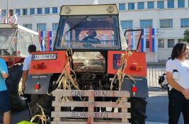 Poljoprivrednici odlučili: Nastavljaju sa protestima, ali ih neće prijaviti zbog represije i hapšenja