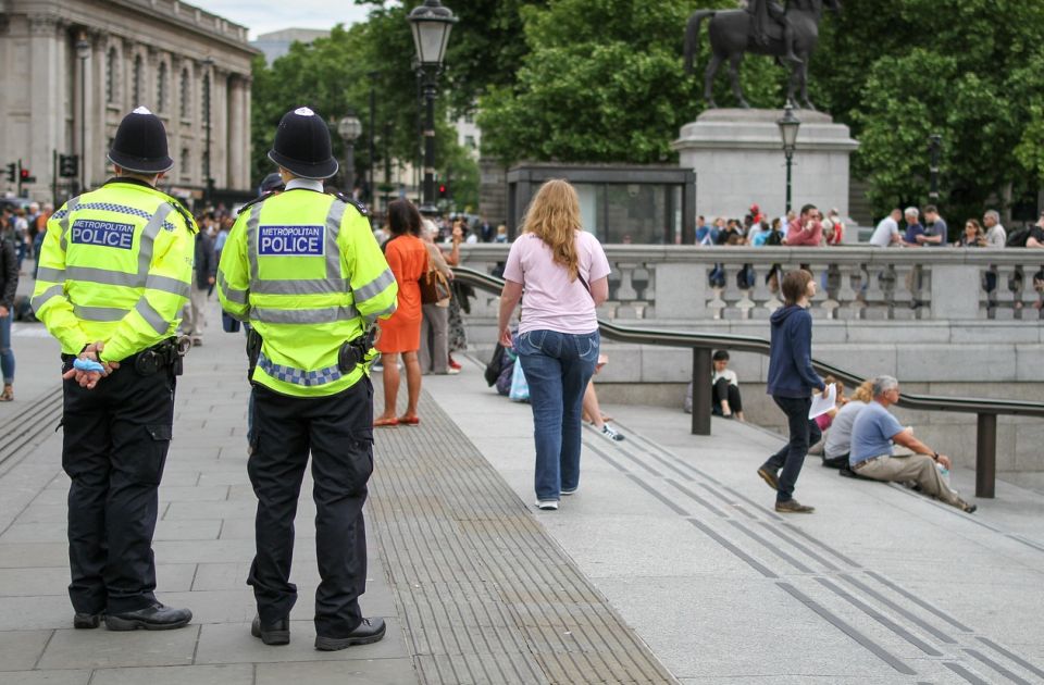 Uhapšen seksualni prestupnik koji je greškom pušten iz zatvora u Britaniji Uhapšen seksualni prestupnik koji je greškom pušten iz zatvora u Britaniji