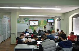 E-Gimnazija u korak sa vremenom