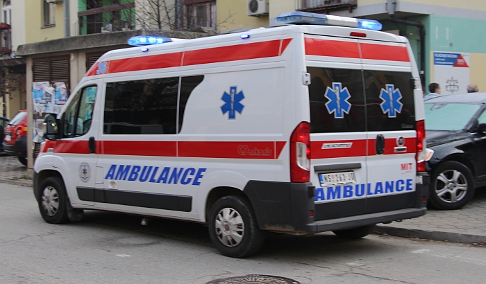 Osmoro lakše povređeno u udesima u Novom Sadu, među njima i šestogodišnja devojčica