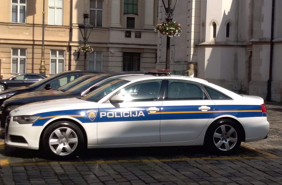 Privedeni Avganistanci na splitskom aerodromu: Imali dokumenta sa imenima Knez Trpimir i Kralj Ladislav