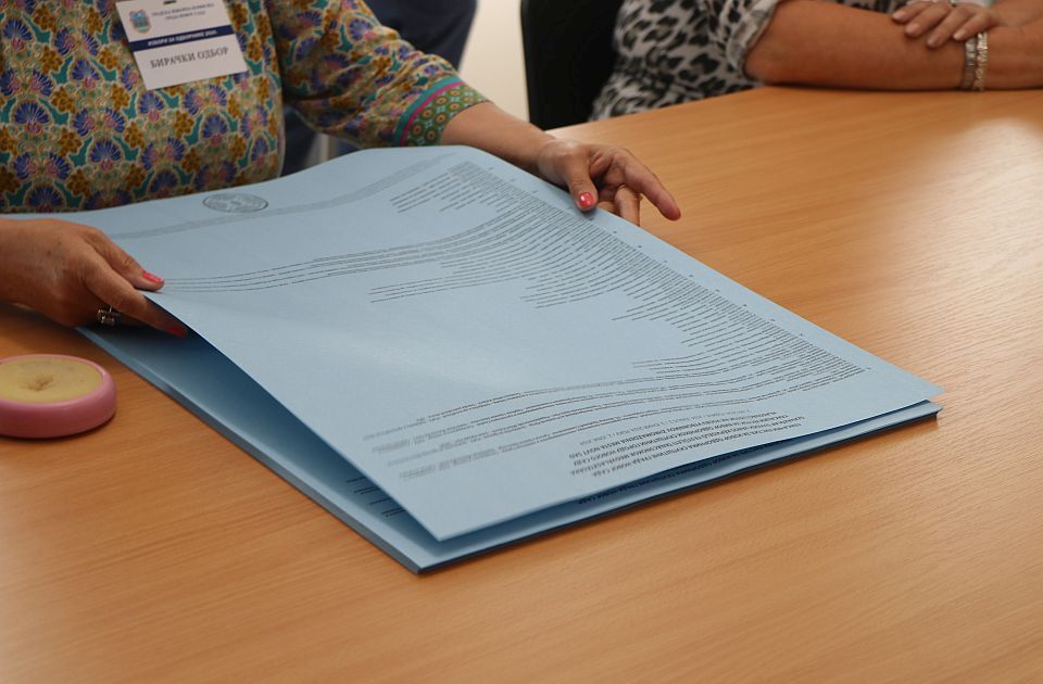 Preliminarni rezultati izbora u Mionici: SNS osvojio 52,09 odsto glasova, "Ujedinjeni" 38,93 odsto