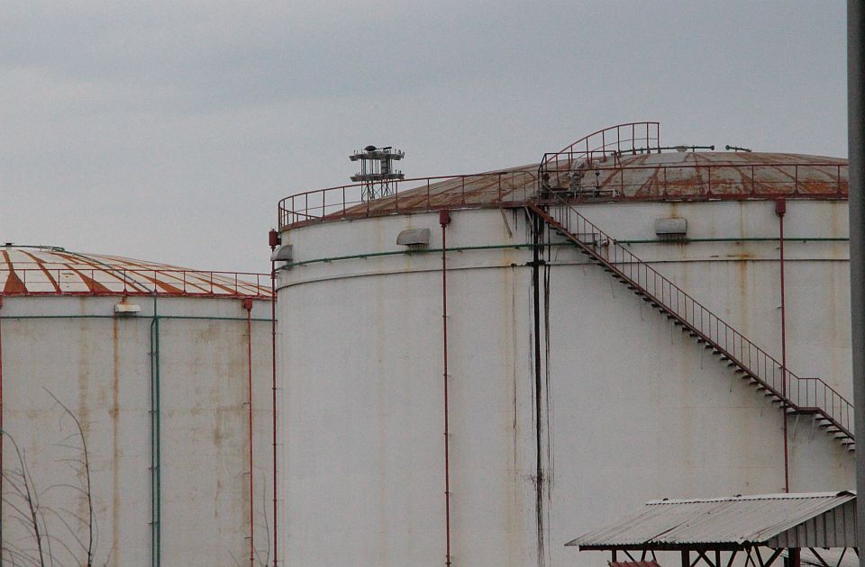 Rafinerija još danas u tihom režimu rada, od sutra moguće gašenje: Vučić za danas najavio važan sastanak