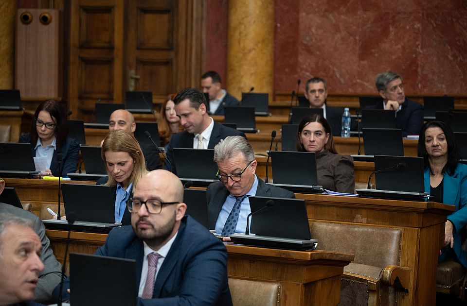 Skupština Srbije nastavlja raspravu o amandmanima na predlog budžeta