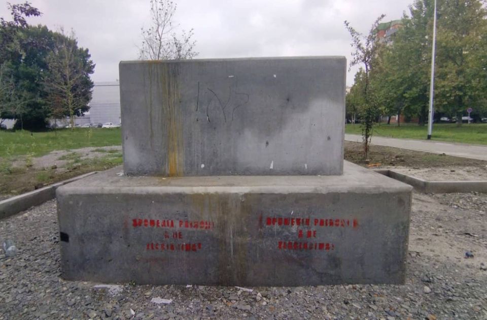 Profesorka o spomeniku na Limanu: Decu vodimo na godišnjicu Novosadske racije, a dižemo sramotu