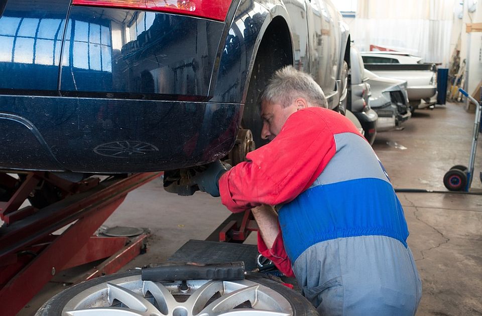 Još jedno poskupljenje: Više cene malog i velikog servisa automobila