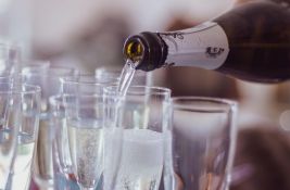 Francuska zbog rekordnih vrućina prvi put dozvolila veći procenat alkohola u šampanjcu