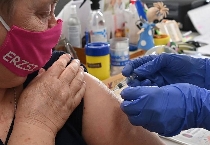 Mađarska počela vakcinaciju kineskom vakcinom, prva u EU