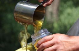 Živadinović: Obustavljeno analiziranje meda u Srbiji, neko iz ministarstva to koči 