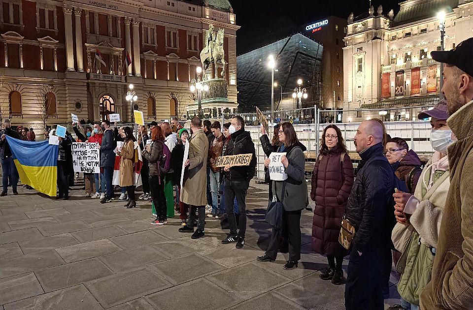 FOTO: U Beogradu i Zagrebu održan protest protiv rata u Ukrajini