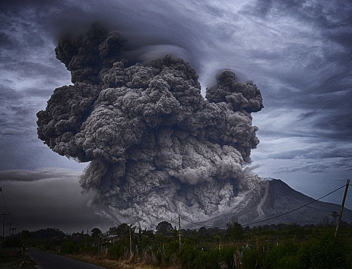 Pomoć karipskom ostrvu Sveti Vinsent posle erupcije vulkana, evakuisano više hiljada ljudi