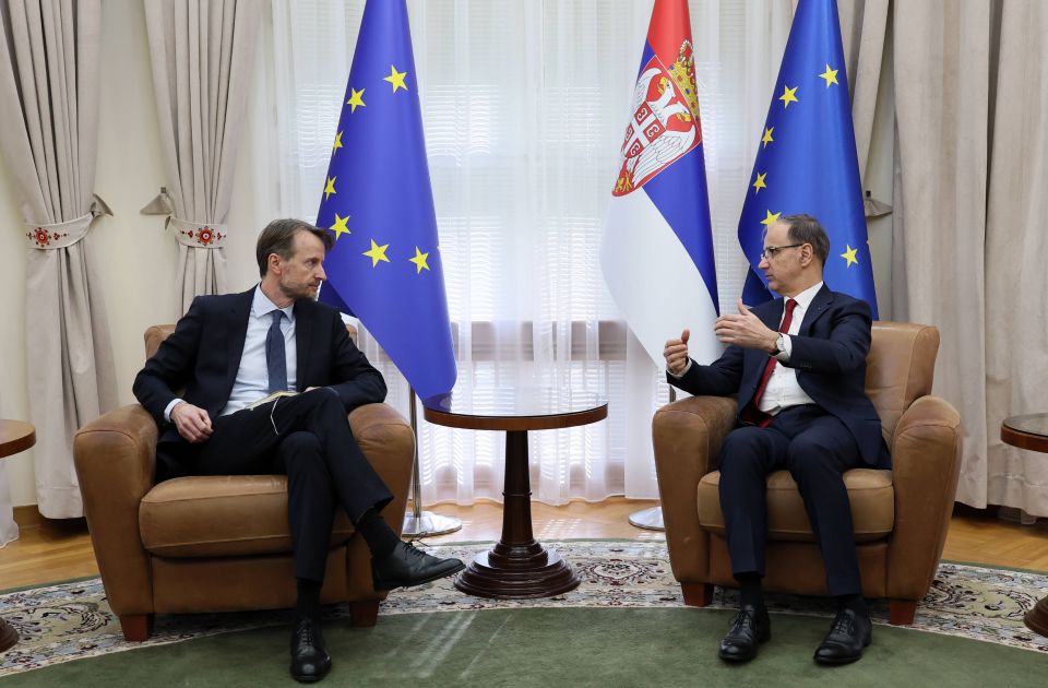 Vlada Srbije: Macut ambasadoru EU predložio rešenje za problem srpskih kamiondžija u Šengenu 