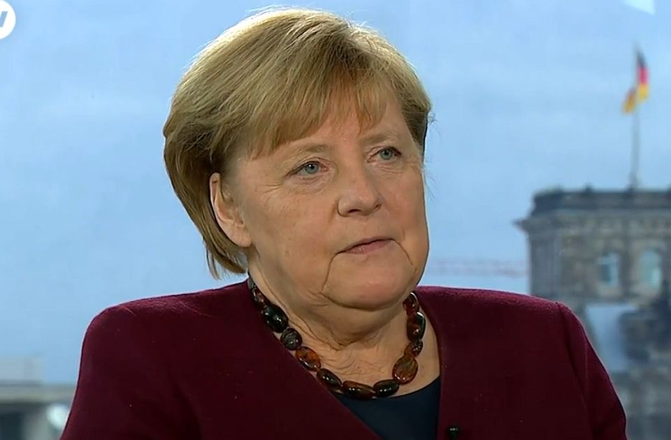 Angela Merkel traži diplomatski povratak Evrope prema Rusiji