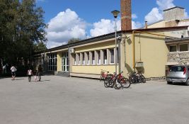  Načelnik Školske uprave Novi Sad: Dojave stigle u 135 škola