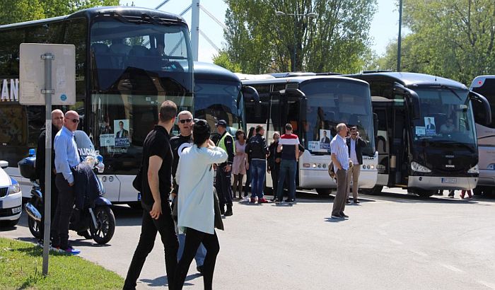 Umesto stručnosti, partijska knjižica i stranačko zapošljavanje