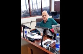 VIDEO Tuča u Skupštini Čačka: Odbornik Ruske stranke napao odbornika Dveri