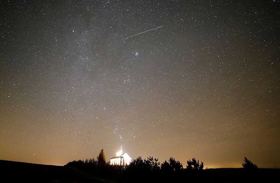 Meteorski pljusak Geminida večeras i sutra uveče