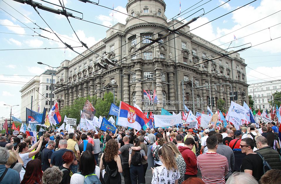 Protest sindikata i studenata u Beogradu, zatražene izmena zakona o radu i štrajku