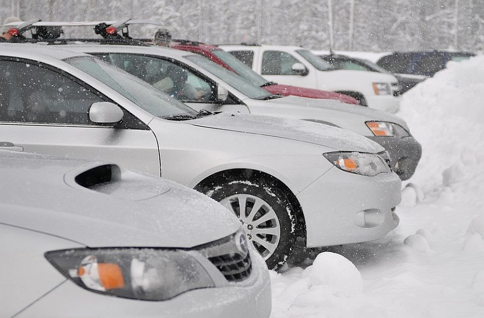Mali podsetnik: 12 stvari koje treba imati u automobilu tokom zime