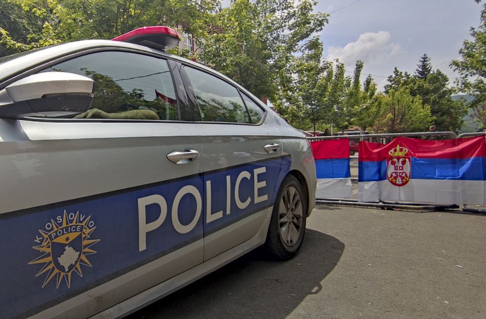 Uhapšen Srbin u okolini Gračanice po optužbi za ratne zločine, meštani blokirali put