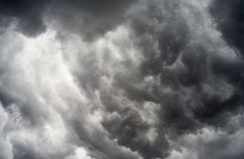 Na Floridi vanredno stanje zbog opasnosti od tropske oluje 