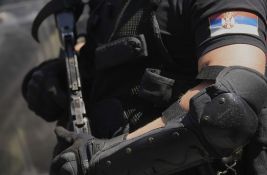 Policija protekle noći legitimisala 1.300 ljudi, privedeno skoro 80