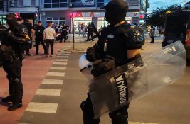 ANEM: Policija udarala štitom i otimala telefon novinaru Vuku Cvijiću